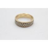 9ct gold diamond fronted half eternity ring (5.3g) size N