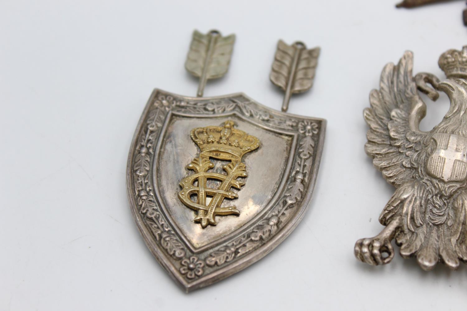 5 x Vintage ITALIAN Fascist Badges Inc WW2 Era Etc In vintage condition Signs of use & wear Please - Image 3 of 7