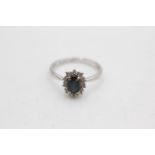 9ct white gold sapphire & diamond halo ring (1.6g) size J