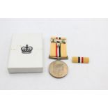Boxed ER.II Iraq Medal w/ Ribbon Bar TO OM(W)I A.G Robertson D256693V R.N In vintage condition Signs