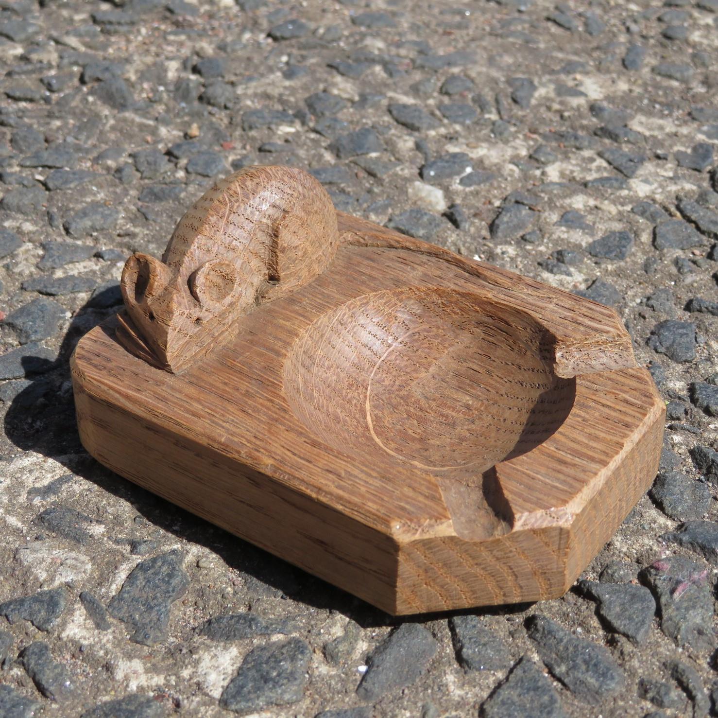 Mouseman ashtray - Image 3 of 4