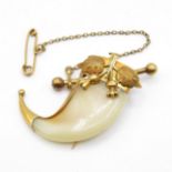 High carat gold embossed bovine bone claw pendant 3.3g 1" long