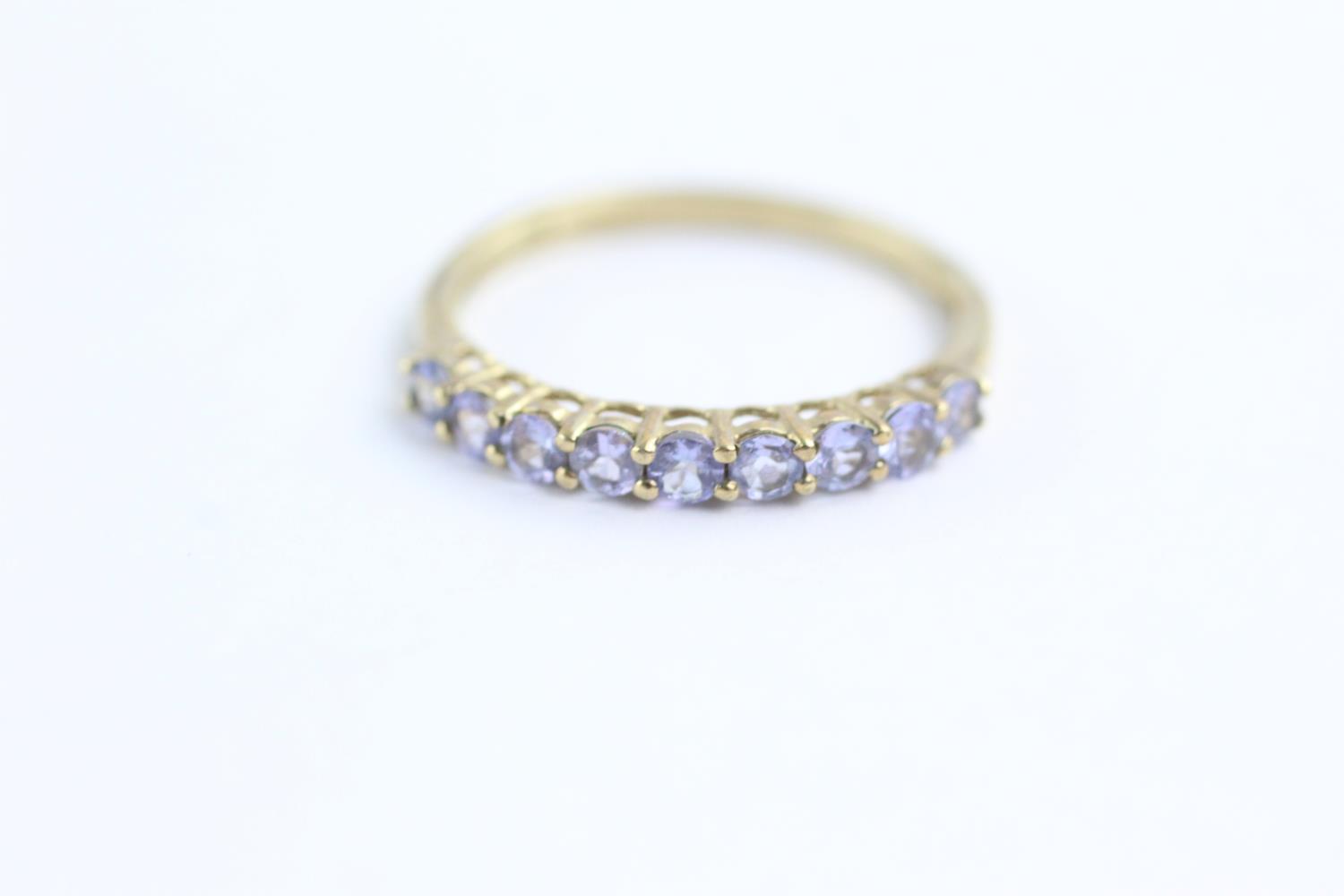 9ct gold tanzanite band ring (1.3g) Size P