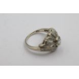 14ct white gold diamond dress ring (4.6g) Size L