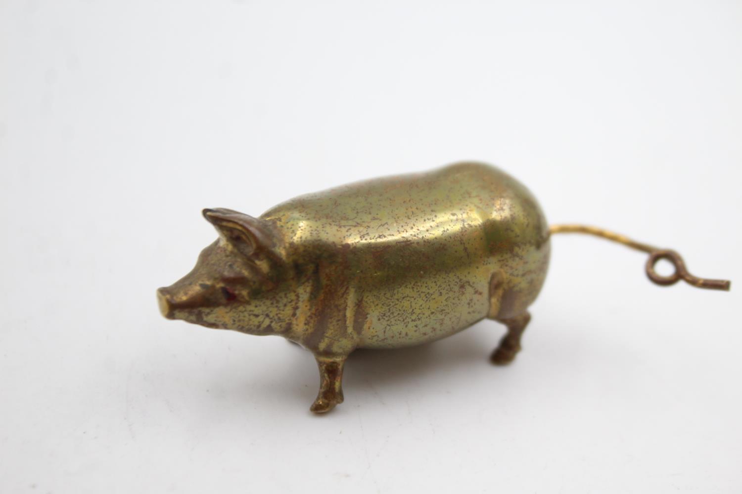 Antique / Vintage HABERDASHERY Novelty Tape Measure Pig Design w/ Rotating Tail Length - 6cm In - Image 3 of 5
