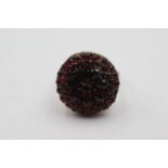 9ct gold bohemian garnet ring (7.2g) Size I