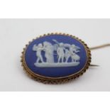 9ct gold antique wedgwood blue jasperware cherub brooch (9.1g)