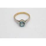 18ct gold blue zircon solitaire ring (3.4g) size N