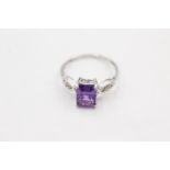9ct white gold diamond sided amethyst ring (2g) size P