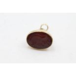 9ct gold antique carnelian carved intaglio fob (6.5g)