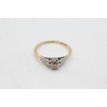 18ct gold & platinum diamond solitaire ring (1.9g) Size K