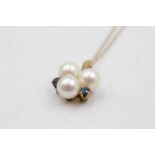 14ct gold sapphire & pearl pendant on chain (3.1g)