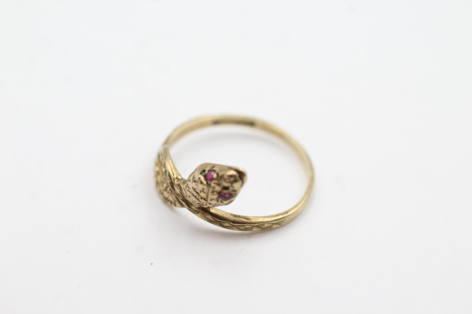 9ct gold ruby eye snake ring (1.2g) Size K - Bild 4 aus 4