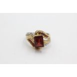 9ct gold diamond & garnet dress ring (4g) Size N