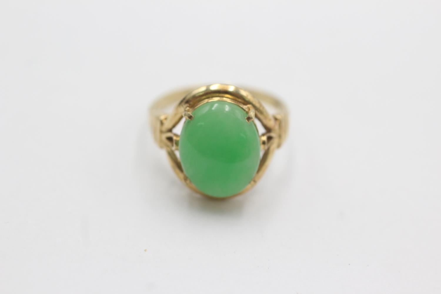 14ct gold jade ring (3.3g) Size L