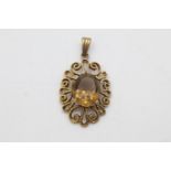 9ct gold smokey quartz cutwork framed pendant (3.3g)