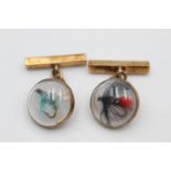 9ct gold cased fly fishing hooks & mother of pearl cufflinks (5g)