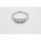 9ct white gold pink beryl & diamond ring (2.6g) Size S