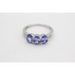 9ct white gold diamond & tanzanite ring (2.5g) Size S