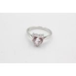 9ct white gold kunzite ring (2.6g) Size N