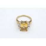 9ct gold cutwork framed citrine & rock quartz ring (3.8g) Size N