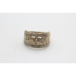 9ct gold diamond dress ring (3.7g) Size O