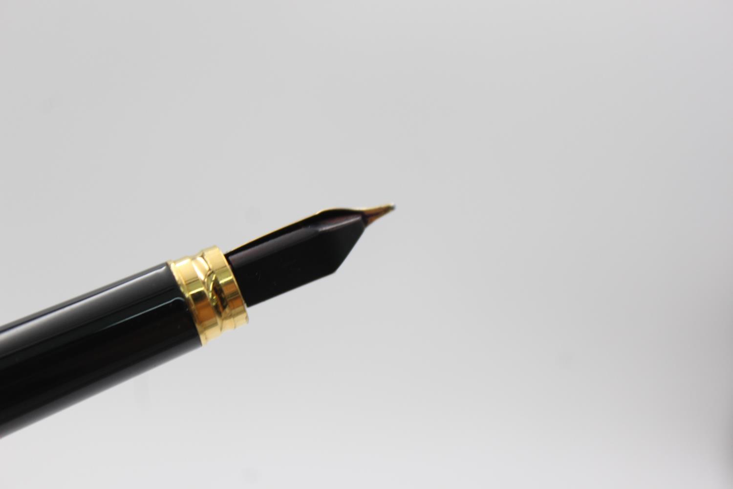 WATERMAN Black Lacquer FOUNTAIN PEN w/ 18ct Gold Nib WRITING WATERMAN Black Lacquer FOUNTAIN PEN - Image 3 of 5