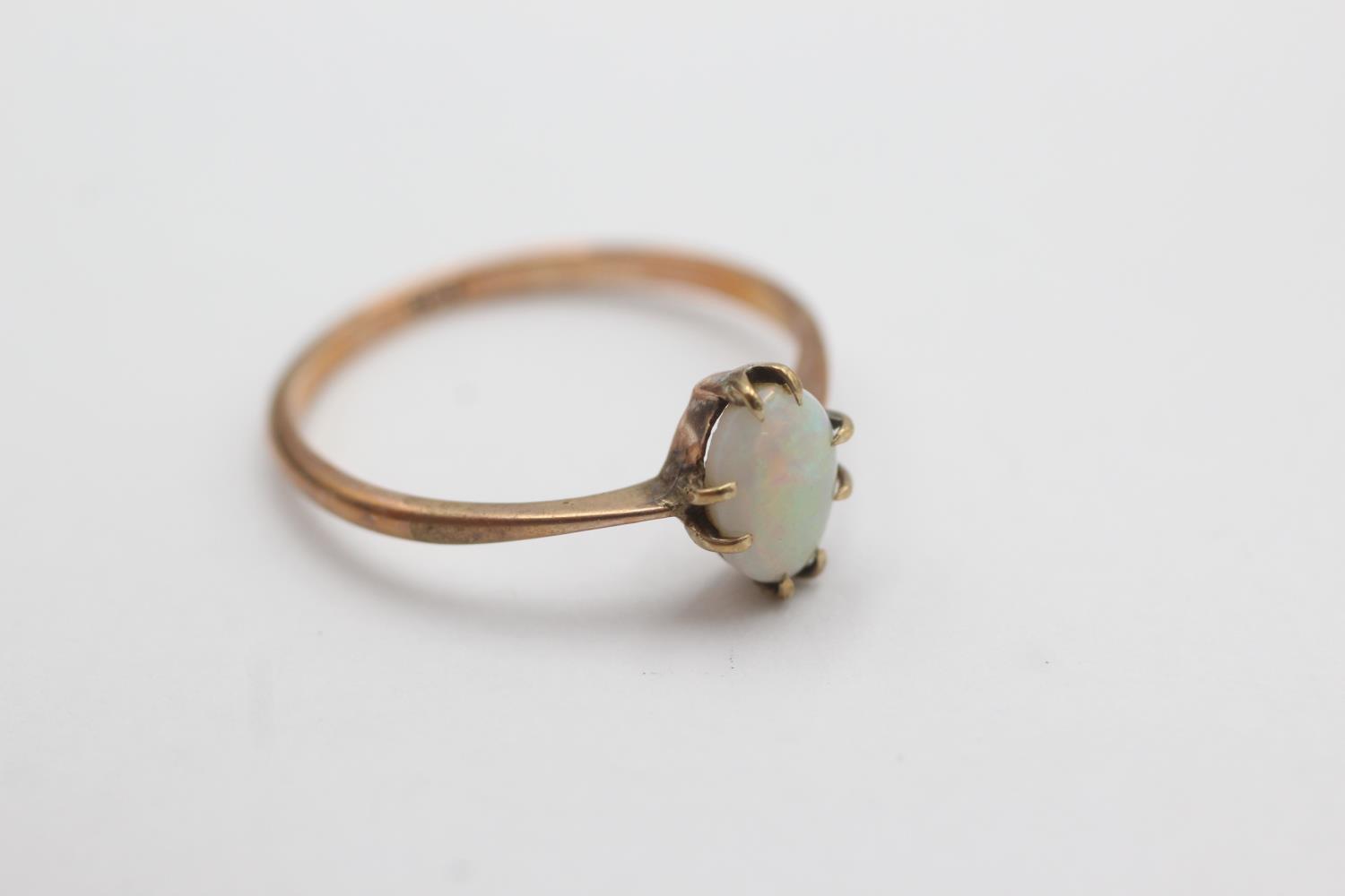 9ct gold opal solitaire ring (1.3g) Size Q - Bild 2 aus 4