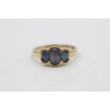 9ct gold opal trio set ring (2.1g) Size O