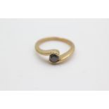 9ct gold sapphire bypass ring (3g) Size N