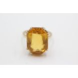 9ct gold citrine cocktail ring (10.5g) Size W