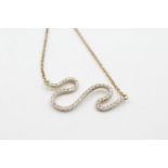 10ct gold diamond detailed swirl necklace (1.7g)