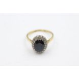 18ct gold diamond & sapphire halo ring (3.5g) Size N