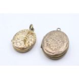 2 x 9ct back & front gold foliate etched lockets (9.8g)