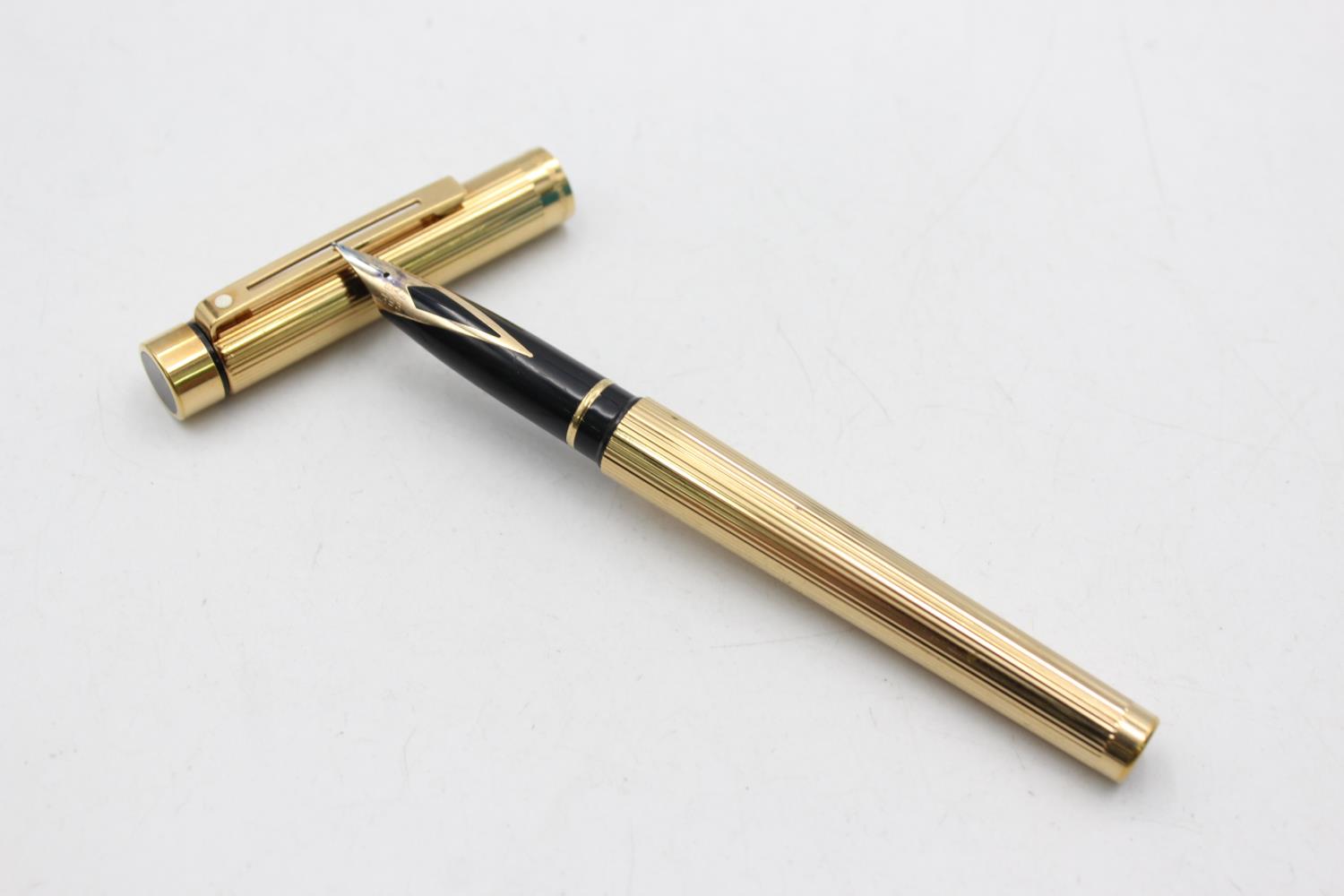 Vintage SHEAFFER Targa Gold Plated FOUNTAIN PEN w/ 14ct Gold Nib WRITING (25g) Vintage SHEAFFER