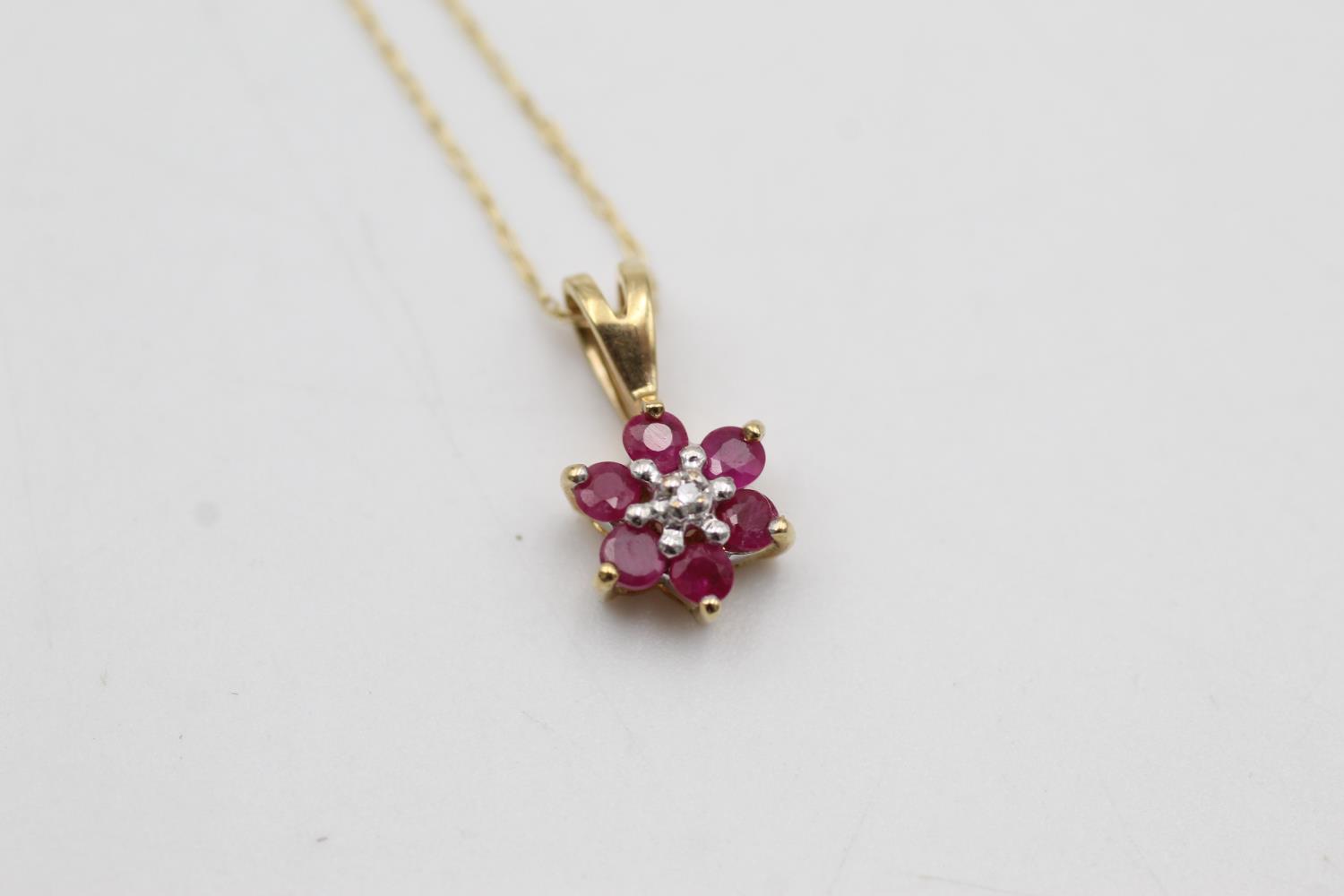 9ct gold ruby & diamond floral set pendant on chain (1g)