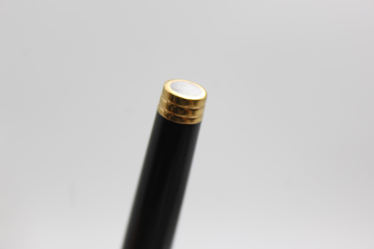 WATERMAN Black Lacquer FOUNTAIN PEN w/ 18ct Gold Nib WRITING WATERMAN Black Lacquer FOUNTAIN PEN - Image 4 of 5