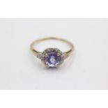 9ct gold diamond & tanzanite halo ring (2.1g) Size S