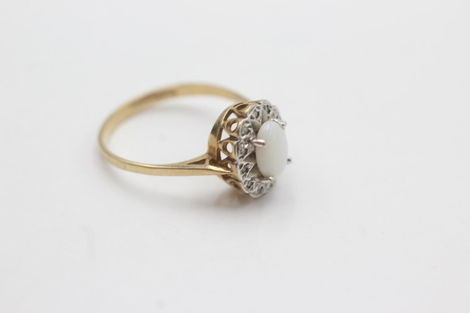 9ct gold opal & diamond halo ring (2.1g) Size L - Bild 2 aus 4