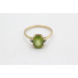 9ct gold peridot & clear gemstone ring (2.4g) Size U