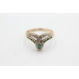 9ct gold emerald & diamond dress ring (3.2g) Size W