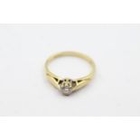 18ct gold diamond solitaire ring (2g) Size I