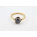 18ct gold & platinum diamond & sapphire halo ring (2.8g) Size N