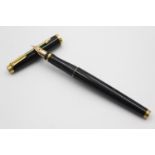 Vintage PARKER 75 Black Lacquer FOUNTAIN PEN w/ 14ct Gold Nib WRITING Vintage PARKER 75 Black Lacq