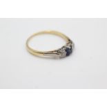 18ct gold diamond and sapphire ring (1.8g) Size N