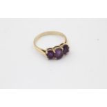 9ct gold vintage amethyst three stone ring (2g) Size N