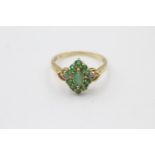 9ct gold vintage emerald & diamond cluster dress ring (2.4g) Size P