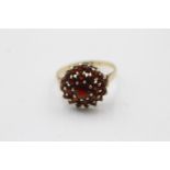 9ct gold vintage garnet cluster cocktail ring (2.8g) Size N