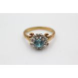 18ct gold diamond and blue zircon cluster ring (5.2g) Size M