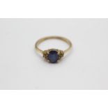 9ct gold sapphire & yellow diamond cluster dress ring (1.4g) Size L
